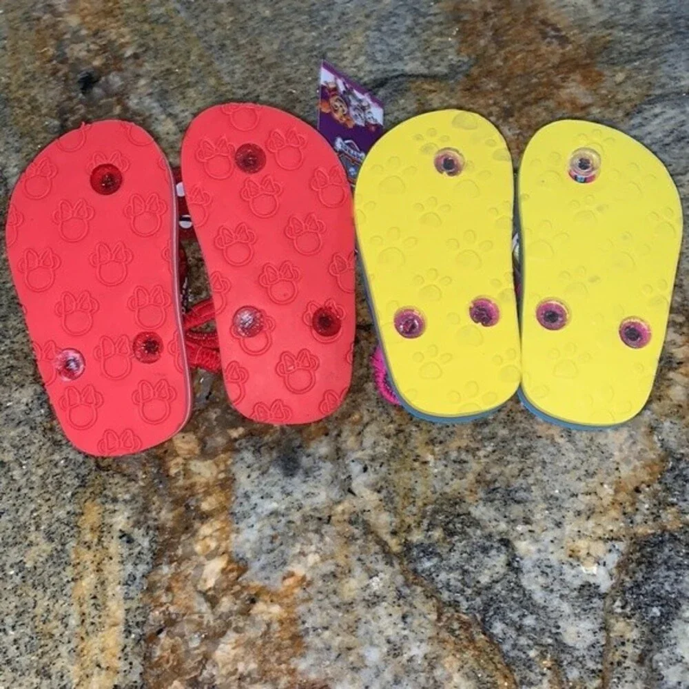 Toddler sandals 5/6. Minie and Mickey and paw patrol. read description